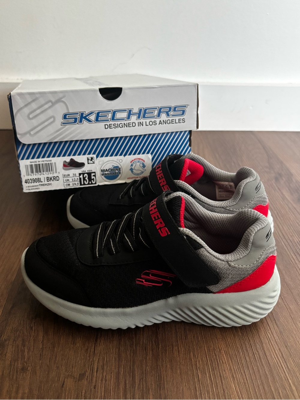 Skechers Kids Black, Red & Gray Athletic Sneakers size 13.5